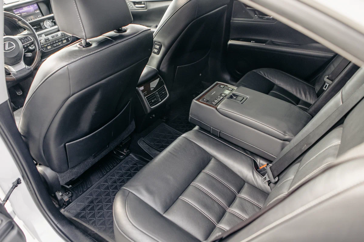 Аренда Lexus ES